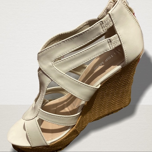 Beige Strappy faux leather high wedges Size 10 - Picture 2 of 3